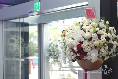 高雄保時捷展示中心開幕
